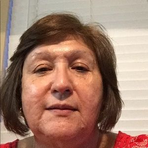 Meet your Posher, Yolanda